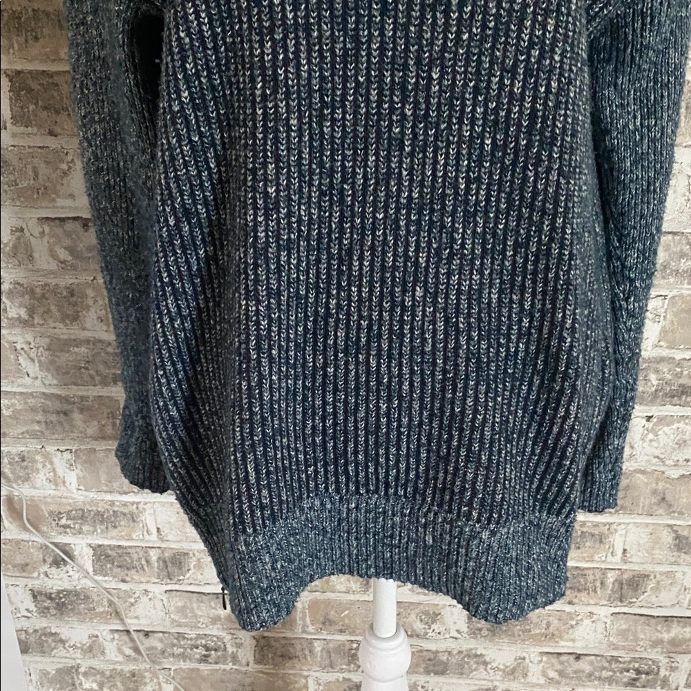 Leo & Nicole Cozy Blue Cowl Neck Oversized Sweater. Size S. - Picture 5 of 16